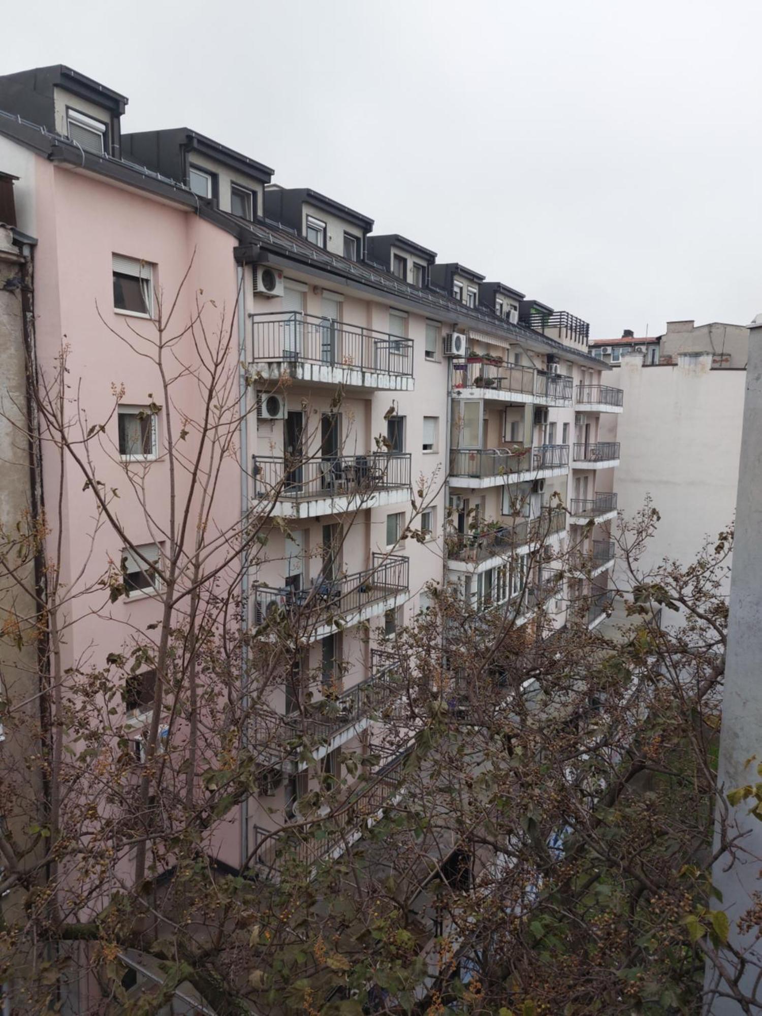 Gundulic Square 3 *